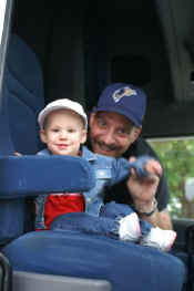 ains008.JPG (28668 bytes)