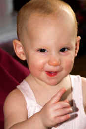 ainsleyapril (8).JPG (61591 bytes)