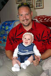 seahawkbaby3.jpg (248464 bytes)