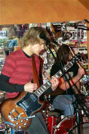 eiffeltower3.JPG (52834 bytes)