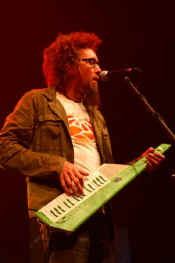 crowder (32).jpg (28696 bytes)