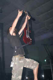 bands 023.jpg (25821 bytes)