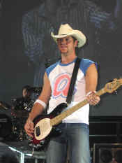 thirdday 042.jpg (140590 bytes)