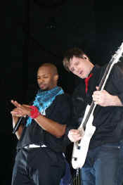 tobyband (13).jpg (23313 bytes)