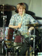 filmstereo9w.jpg (134240 bytes)